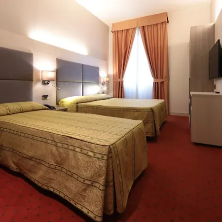 Campion Hotel 3*